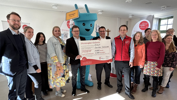 Gruppenfoto beim Stromspar-Check