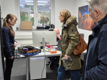 Zu Gast bei Tinkering Paws, einem Unternehmen, das Ordnungsboxen für Brettspiele herstellt