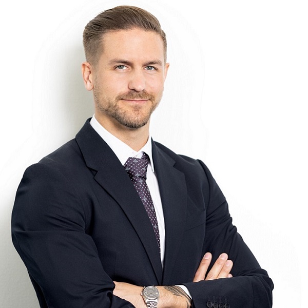 Adrian Fritz, 24Shares