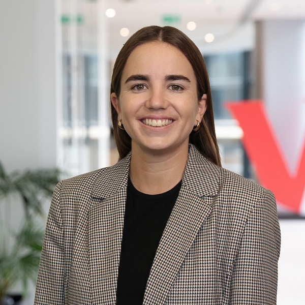 Josefina Rodriguez, Vanguard