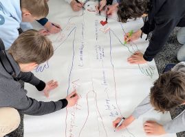 290 pixel image width