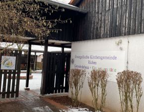 290 pixel image width