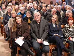 290 pixel image width