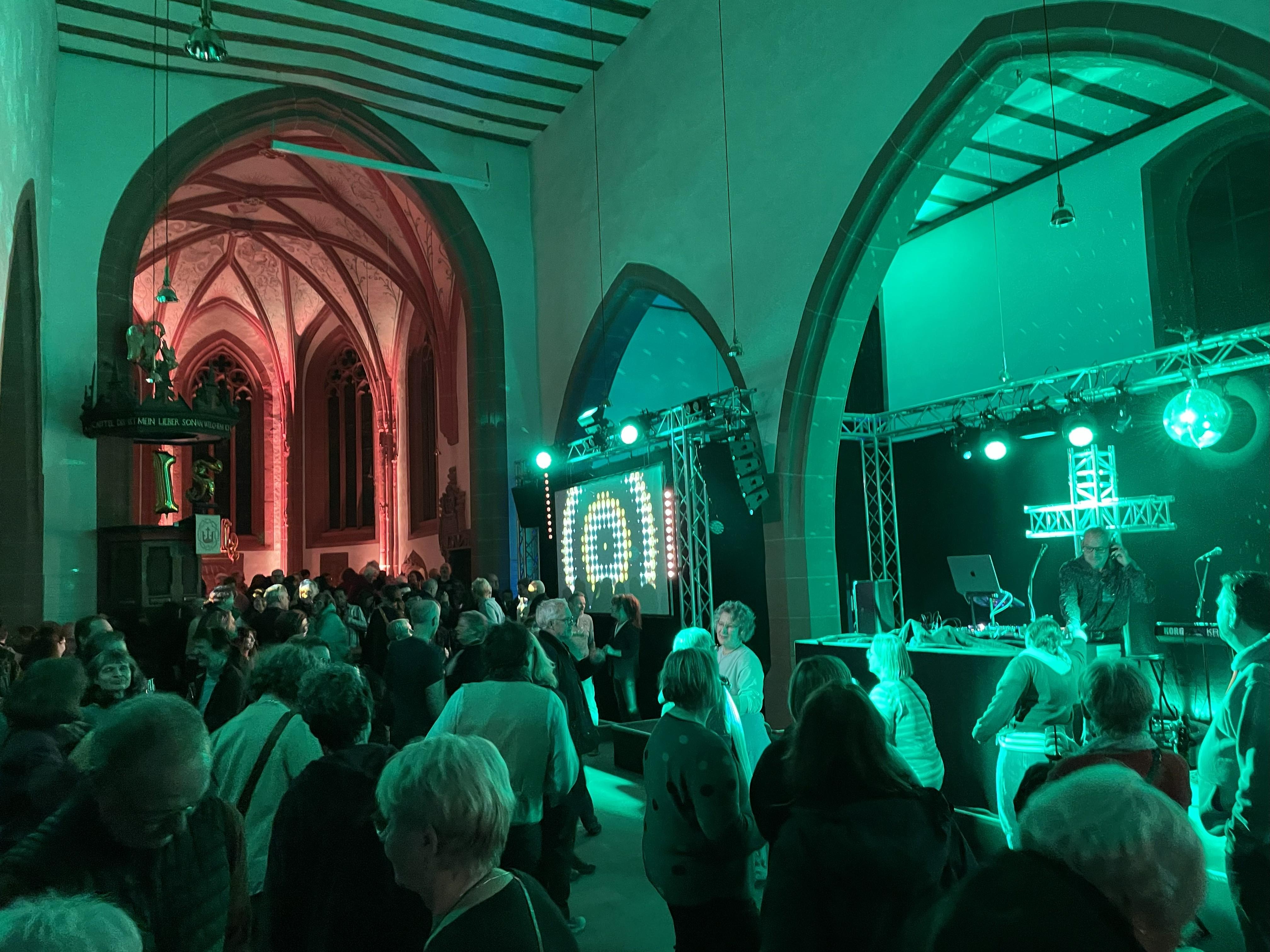 290 pixel image width