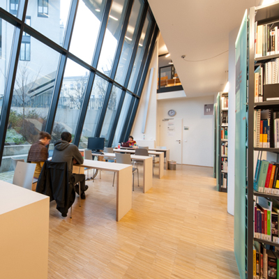 Rechercheplätze der C3-Bibliothek