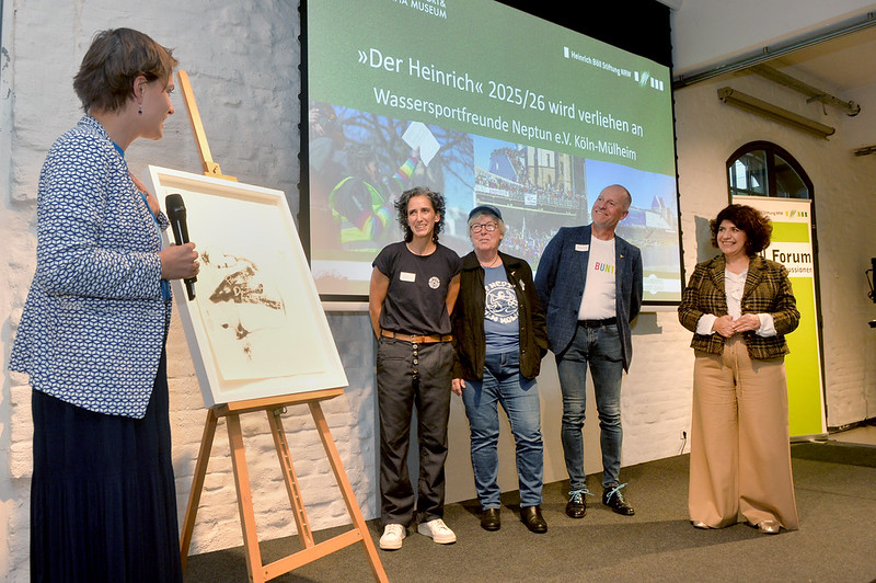 Übergabe des Preises an die Wassersportfreunde Neptun