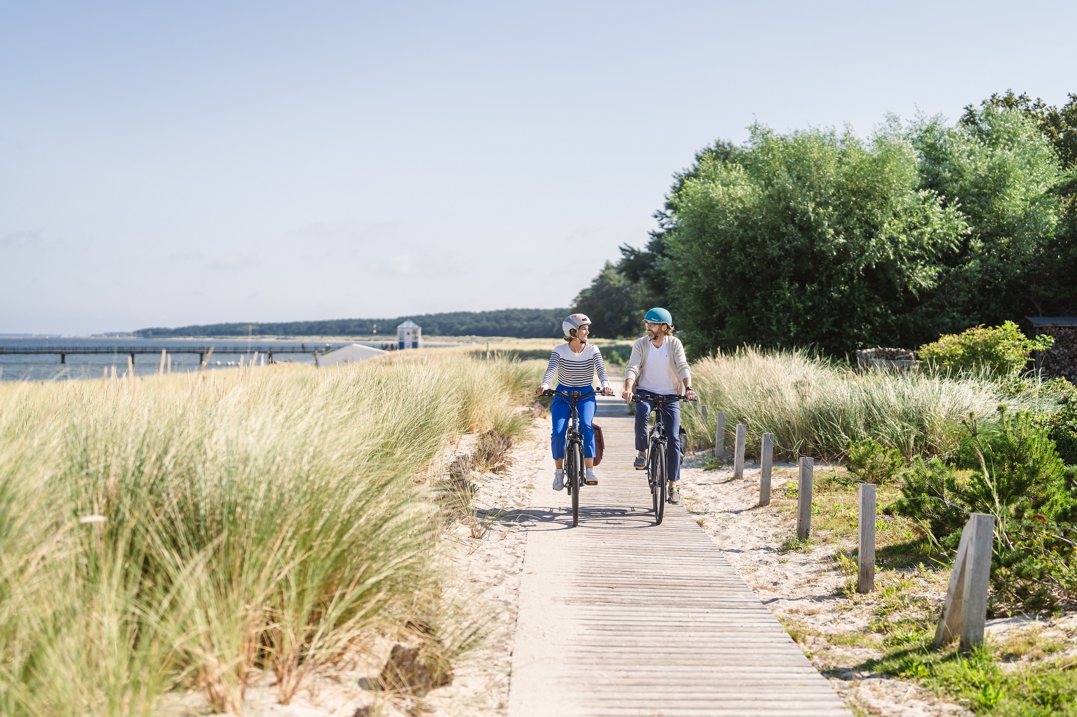 Mit dem Fahrrad am Strand von Lubmin bei Sonnenschein_02