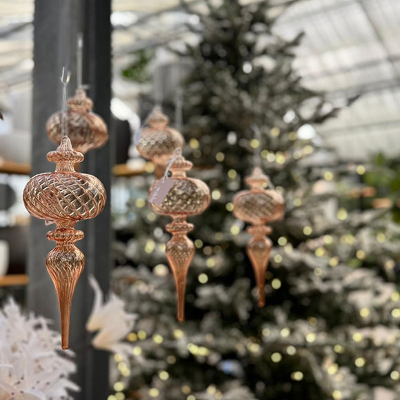 Weihnachtsdeko im Lebensraum Garten