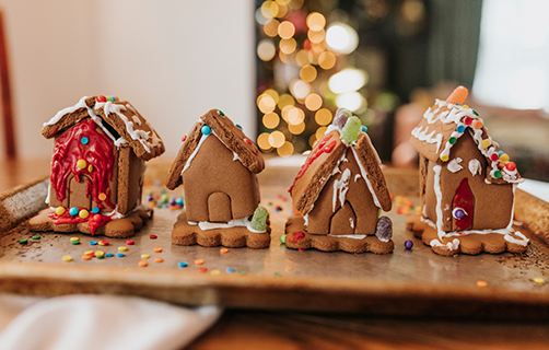 Selbstgemachte Lebkuchenhäuschen