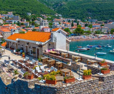 Kastio Burg in Petrovac