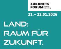 Grafik mit Häusern, Menschen und Landschaft mit Wind- und Solaranlagen © BMLEH