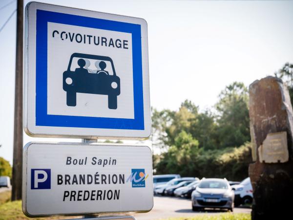 Image pour illustrer l'actualité sur une enquête réalisée par Lorient Agglomération  sur les aires de covoiturage du territoire.