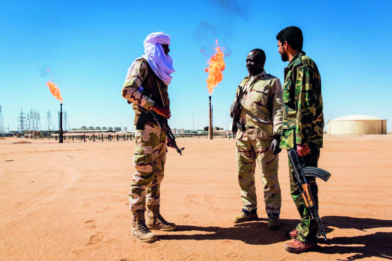 Libye : le maréchal Haftar donne deux mois pour un partage équitable des pétrodollars