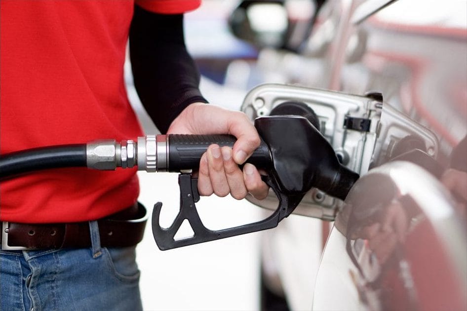Carburants : les prix poursuivent leur recul