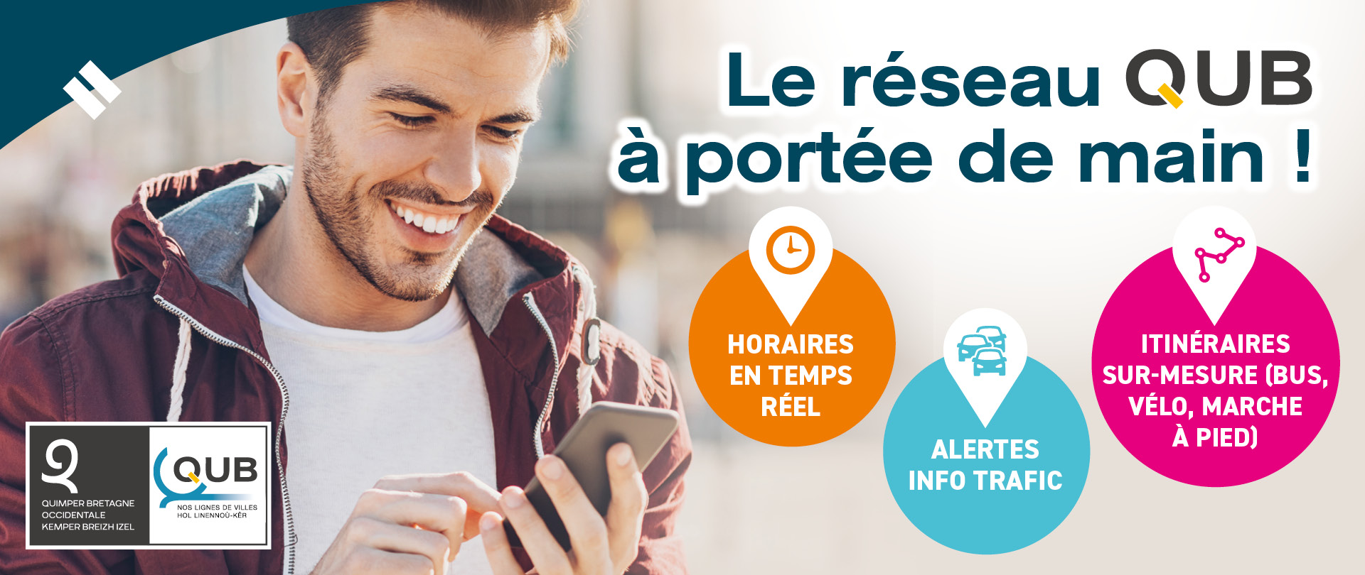 un homme qui utilise son portable