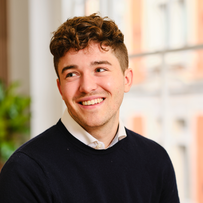 Conversational Head shots11