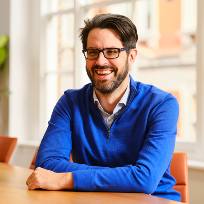 Conversational Head shots14