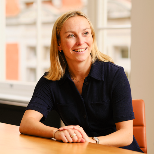 Conversational Head shots5