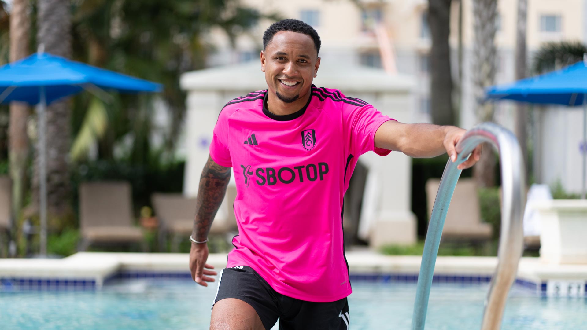 値下げ可能GUAPI Football Shirts (Pink) GUAPI