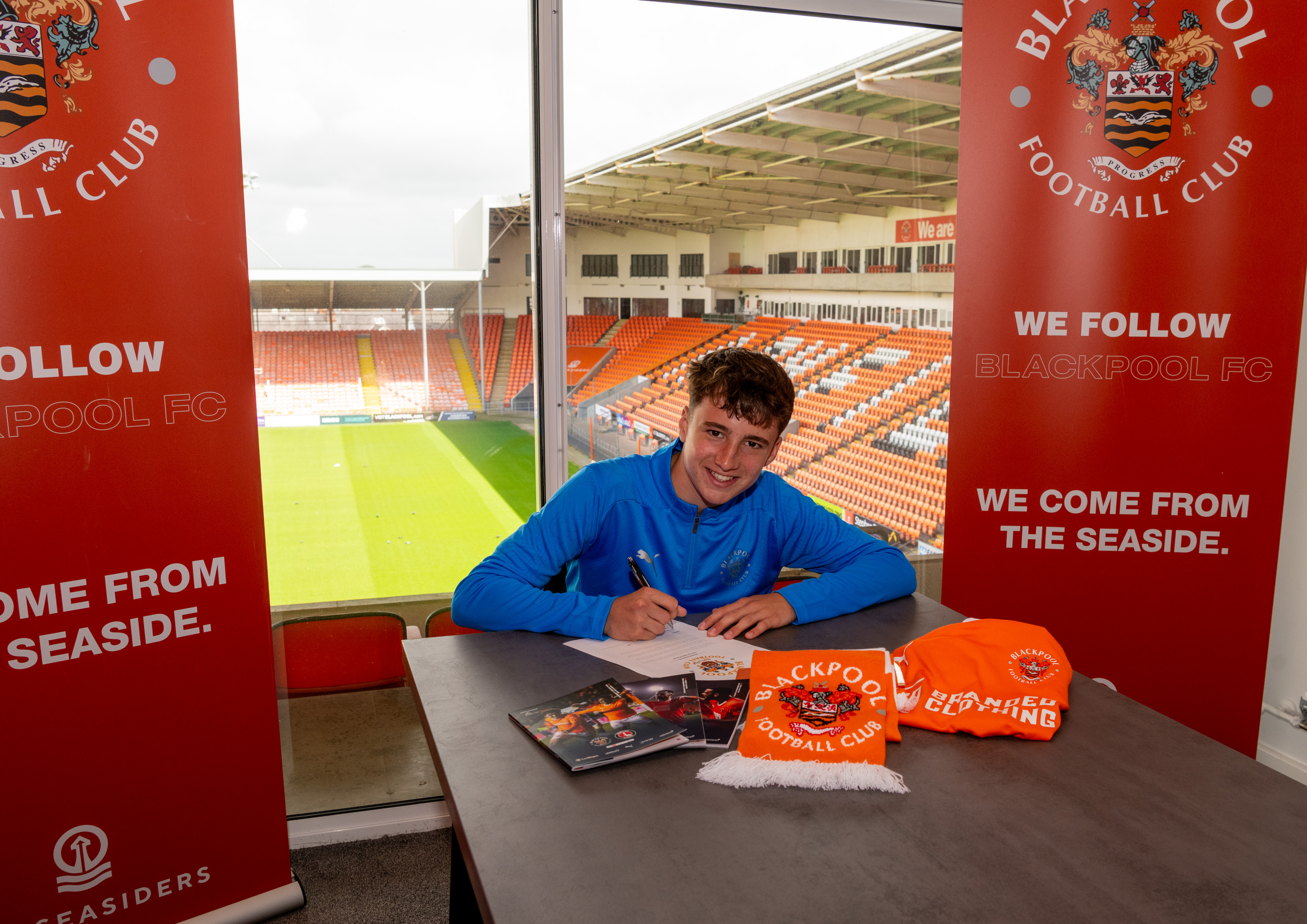 06f427c0-3d35-11ef-8a2c-