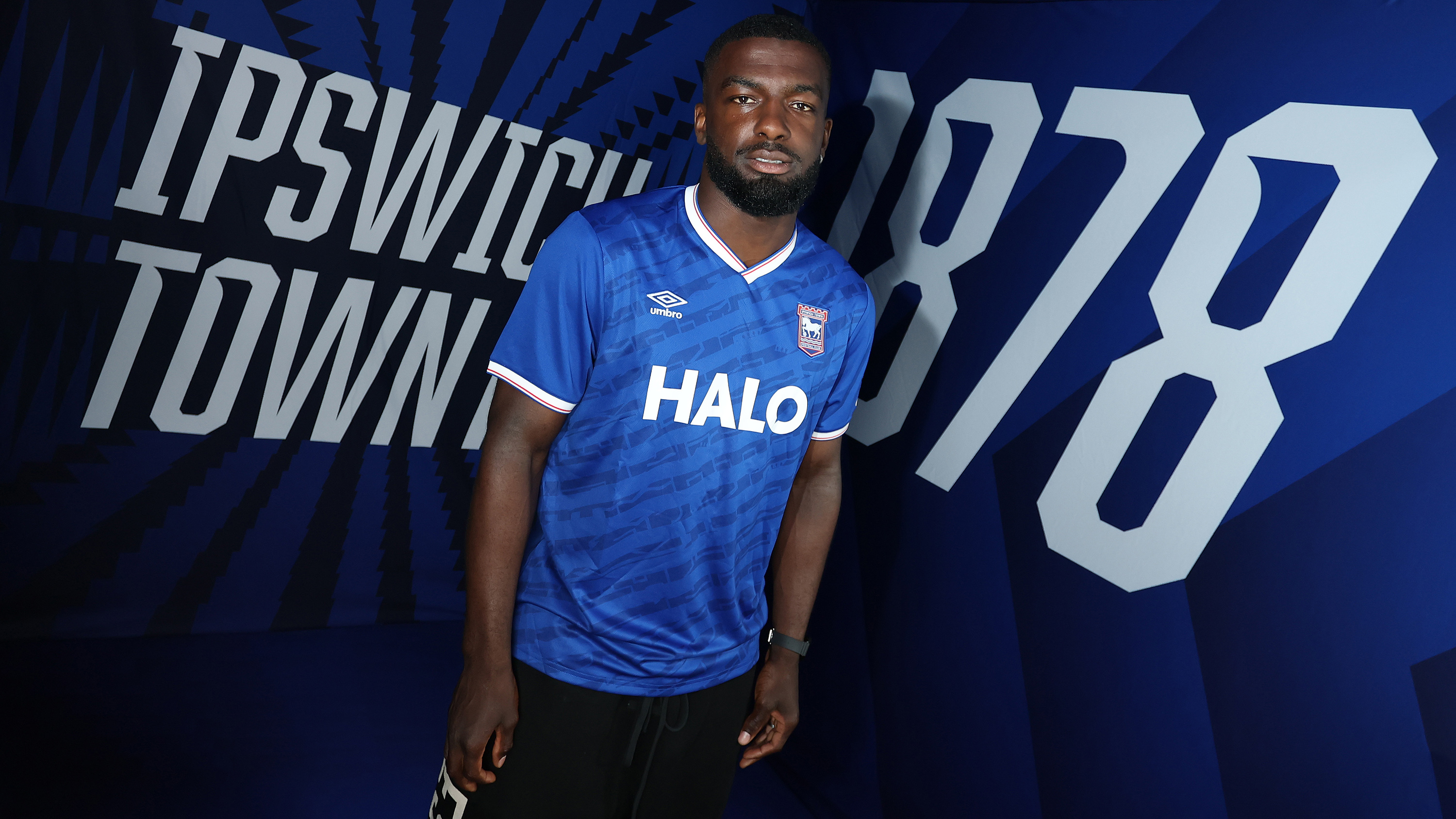 Ipswich Town FC | CÉDRIC KIPRÉ JOINS ON LOAN