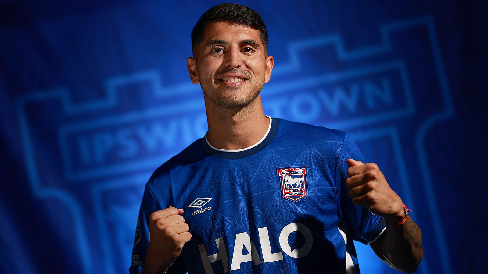 Ipswich Town FC | TOWN SIGN MIDFIELDER PALACIOS