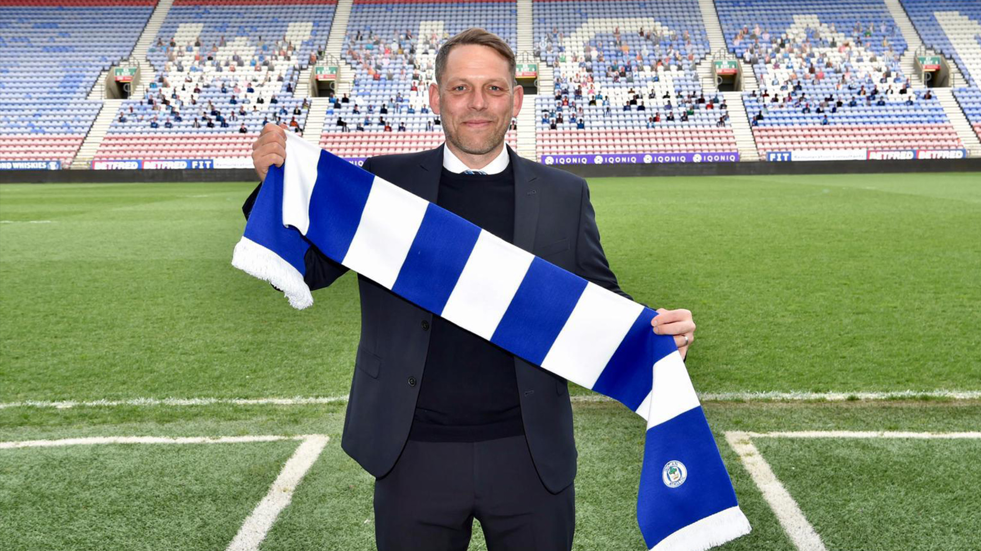 Wigan manager online