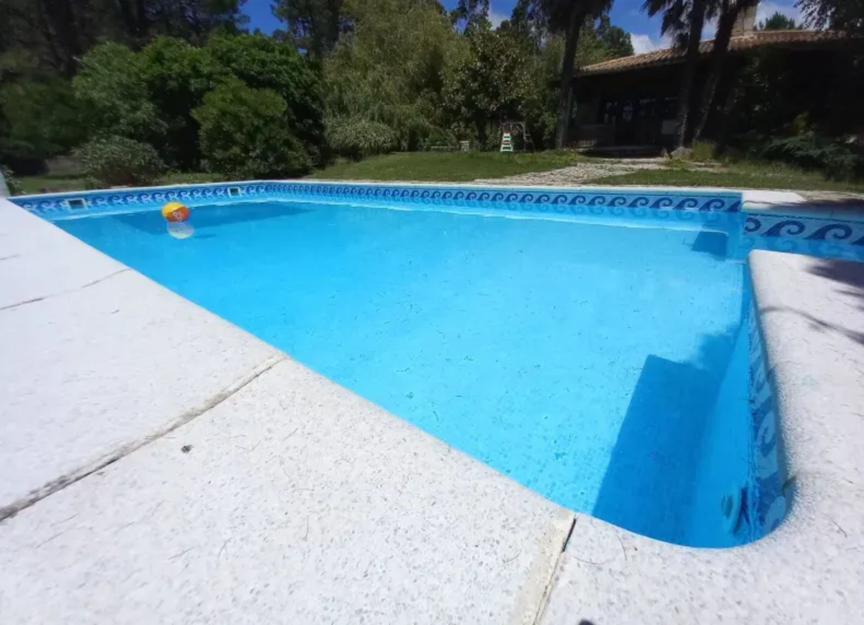 Vista sulla piscina