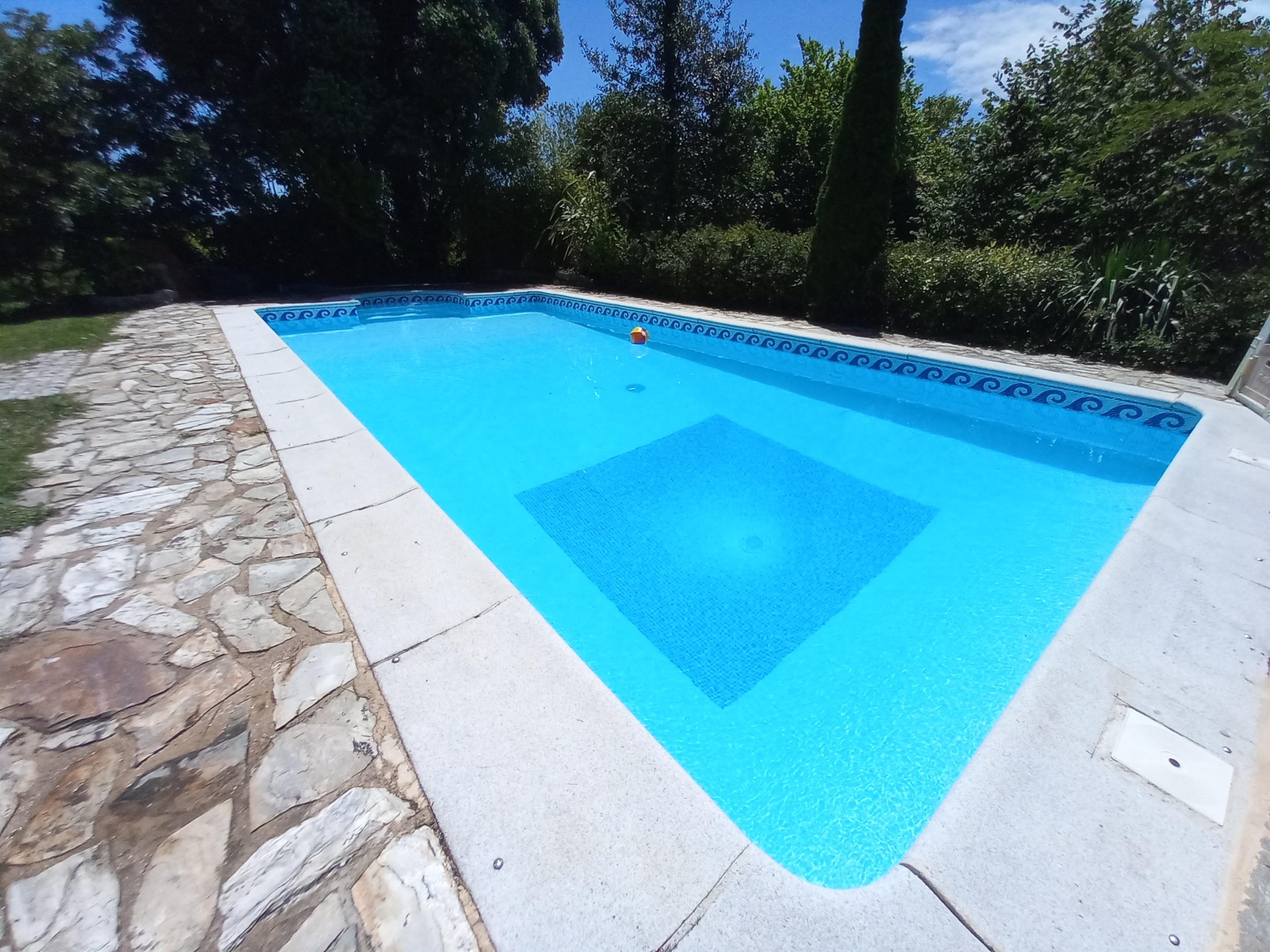 Vista sulla piscina