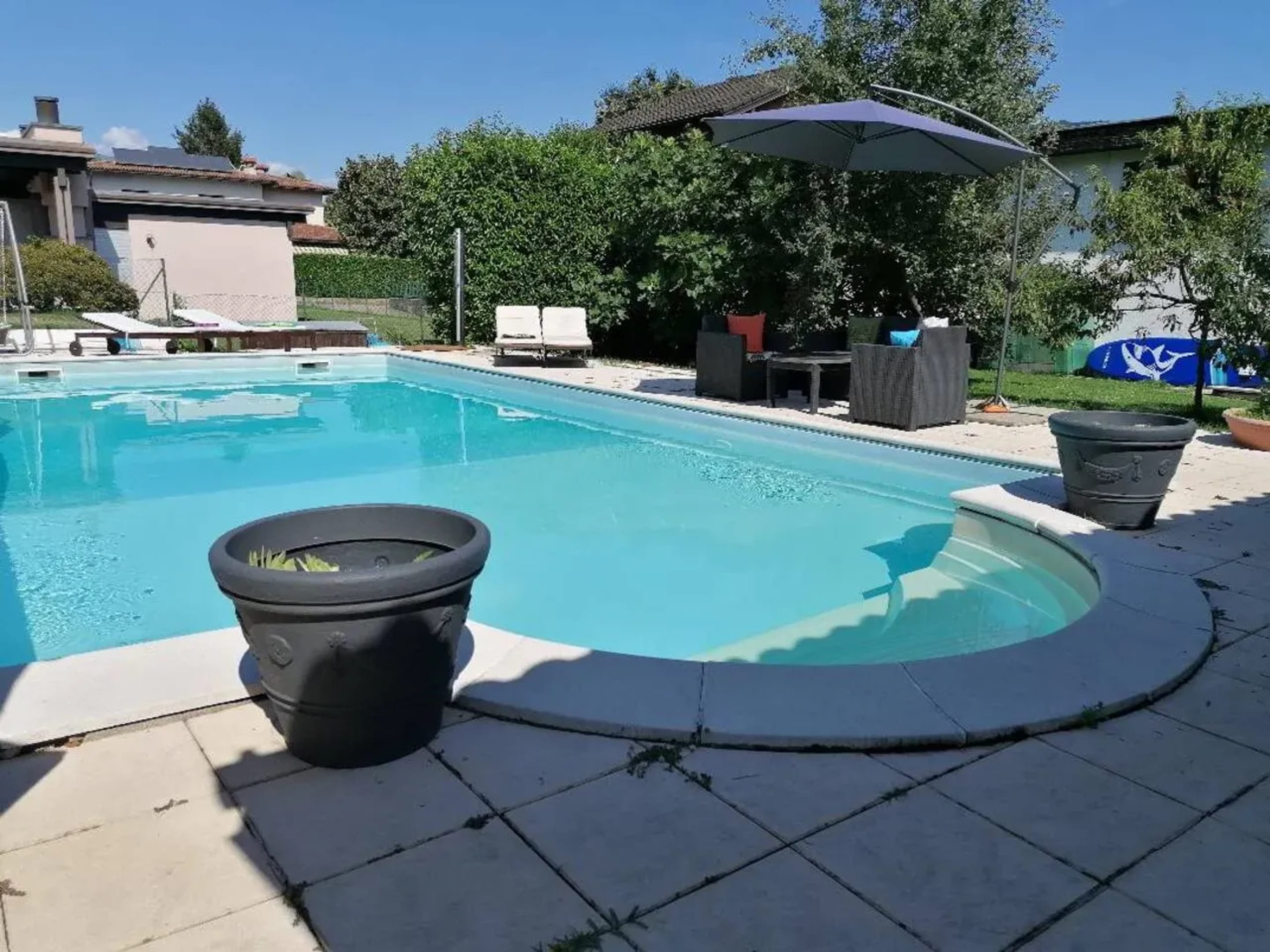 Vue sur piscine