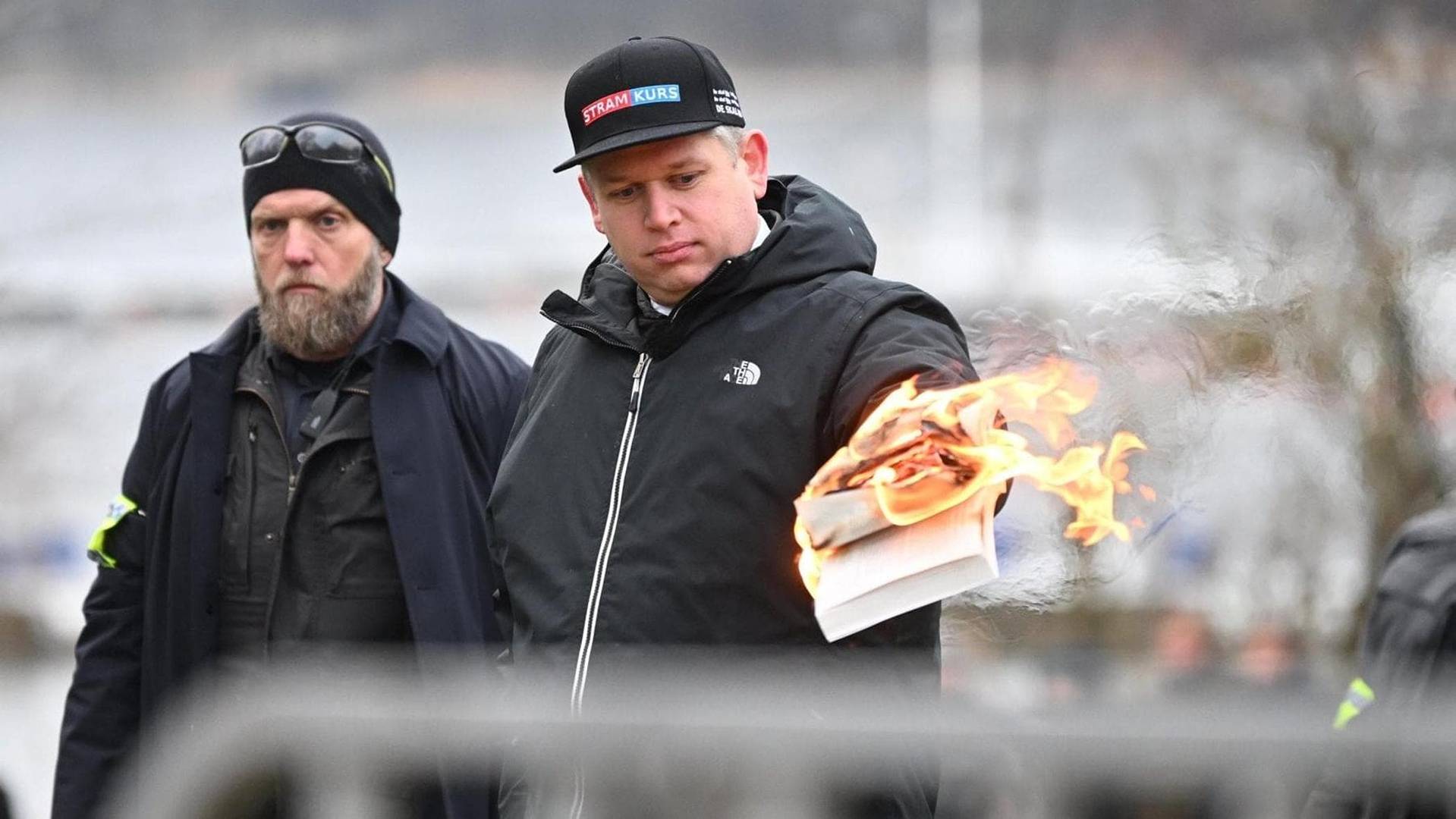 In Svezia bruciato il Corano per protesta