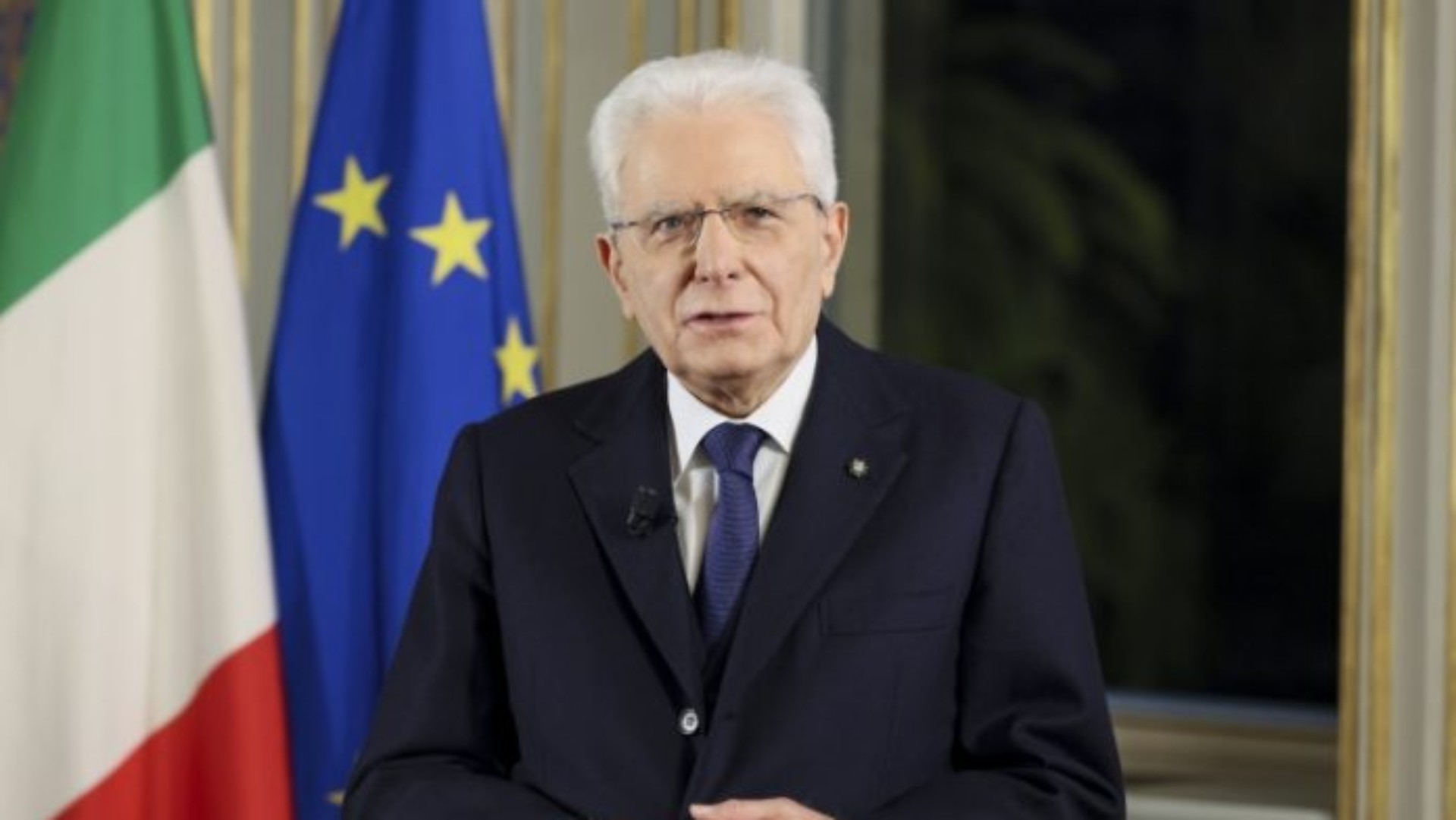 Piccola nota, piena di riguardo, ai messaggi di Mattarella.