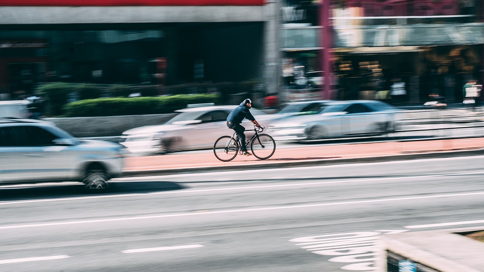 Andare in bicicletta. 14 motivi (e benefici) per usarla
