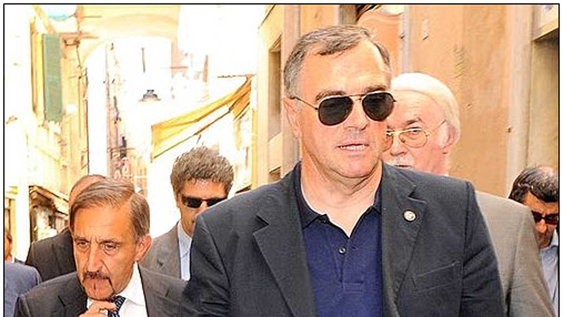 La politica, a destra come a sinistra, deve recuperare i propri ideali