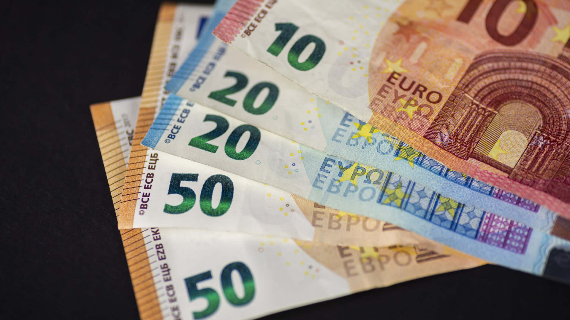 Come insegnare a bambini e ragazzi a gestire il denaro?