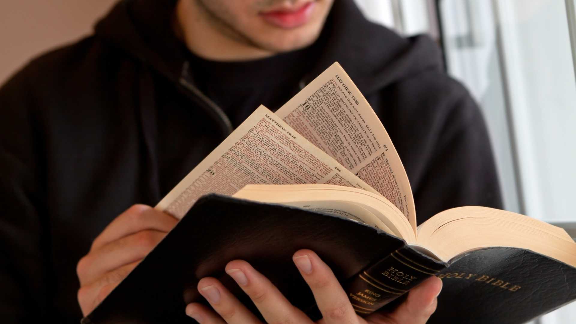 Colazione con la Bibbia: il segreto del rapporto con Dio