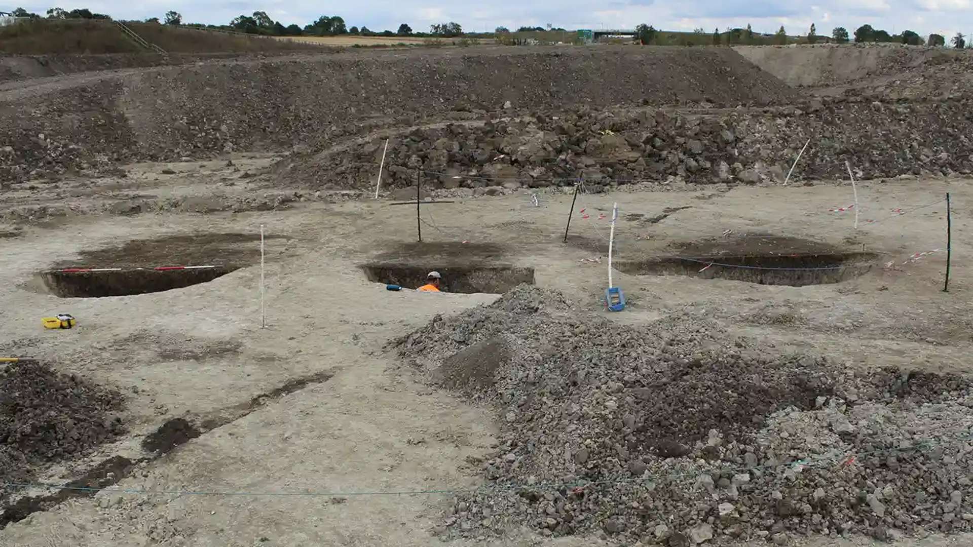 Di tutto un web – I pozzi che fanno impazzire gli archeologi