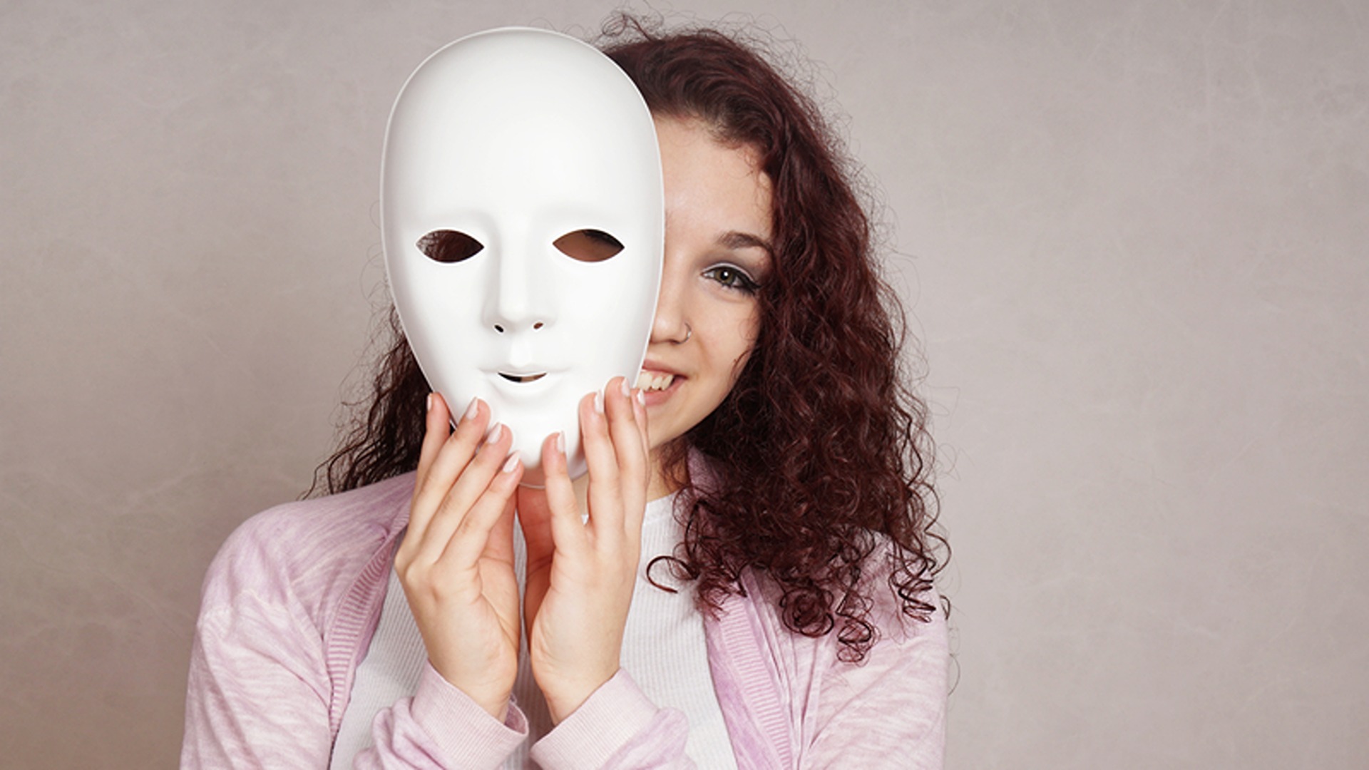 Camuffarsi o essere se stessi?