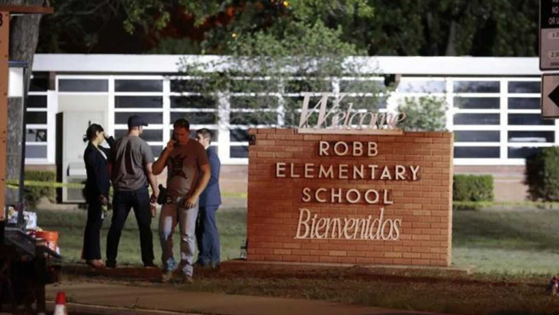 Strage in una scuola elementare americana