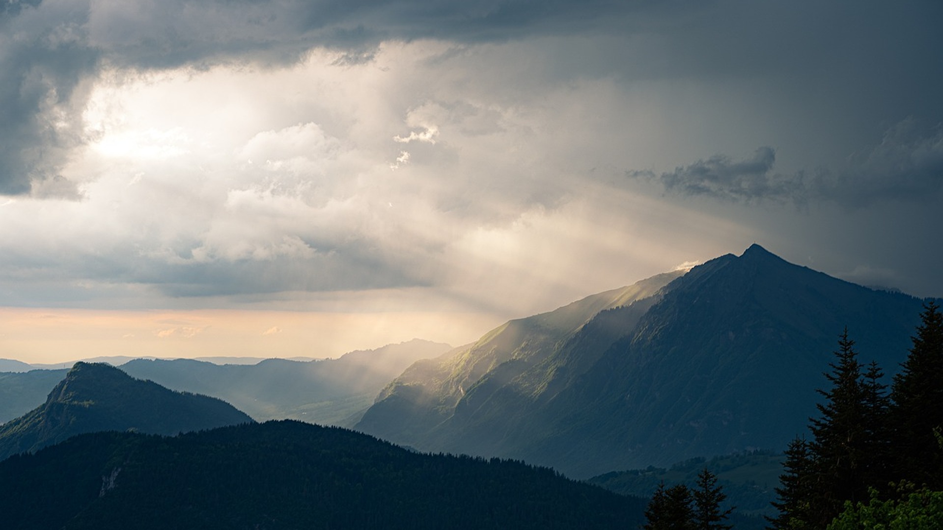 mountains-6753786_1280