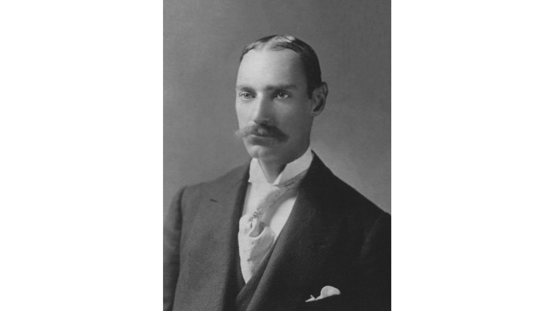 640px-John_Jacob_Astor_IVb (1)