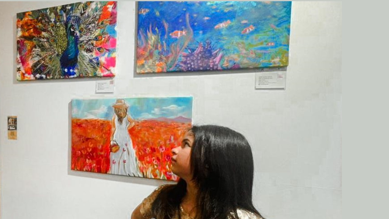 Sophia-Helena-no-Carrousel-Du-Louvre-ottobre-2024-1