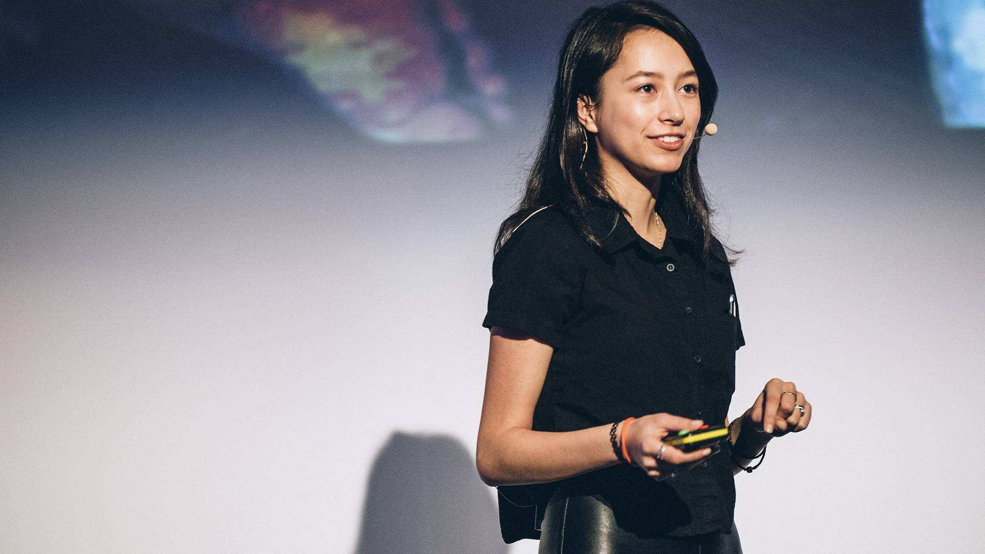 Ann-Makosinski-HiRes4-copy (1)