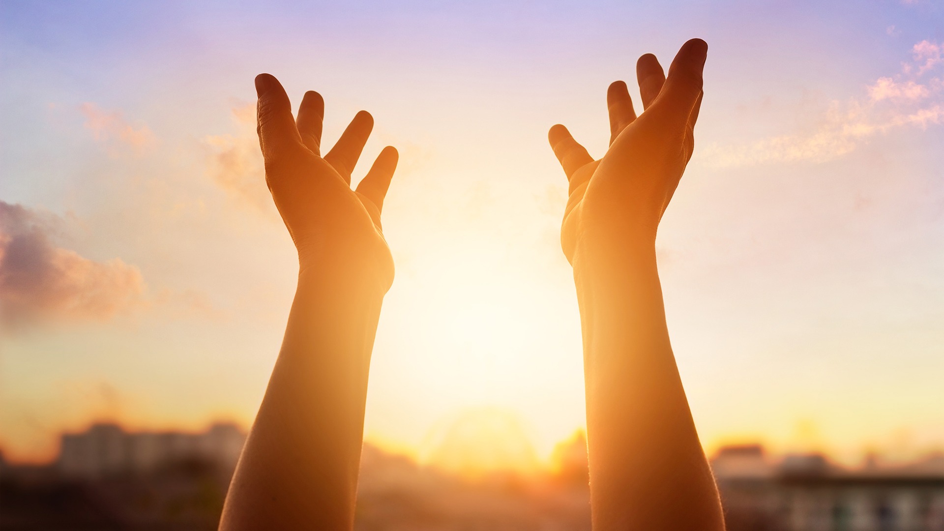 Cammina dove l’acqua tocca il cielo: rischiare