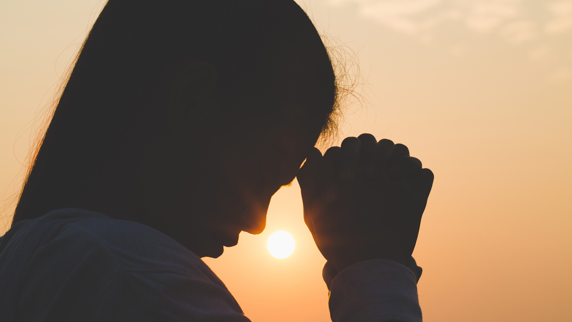 Cammina dove l’acqua tocca il cielo: la spiritualità che cura