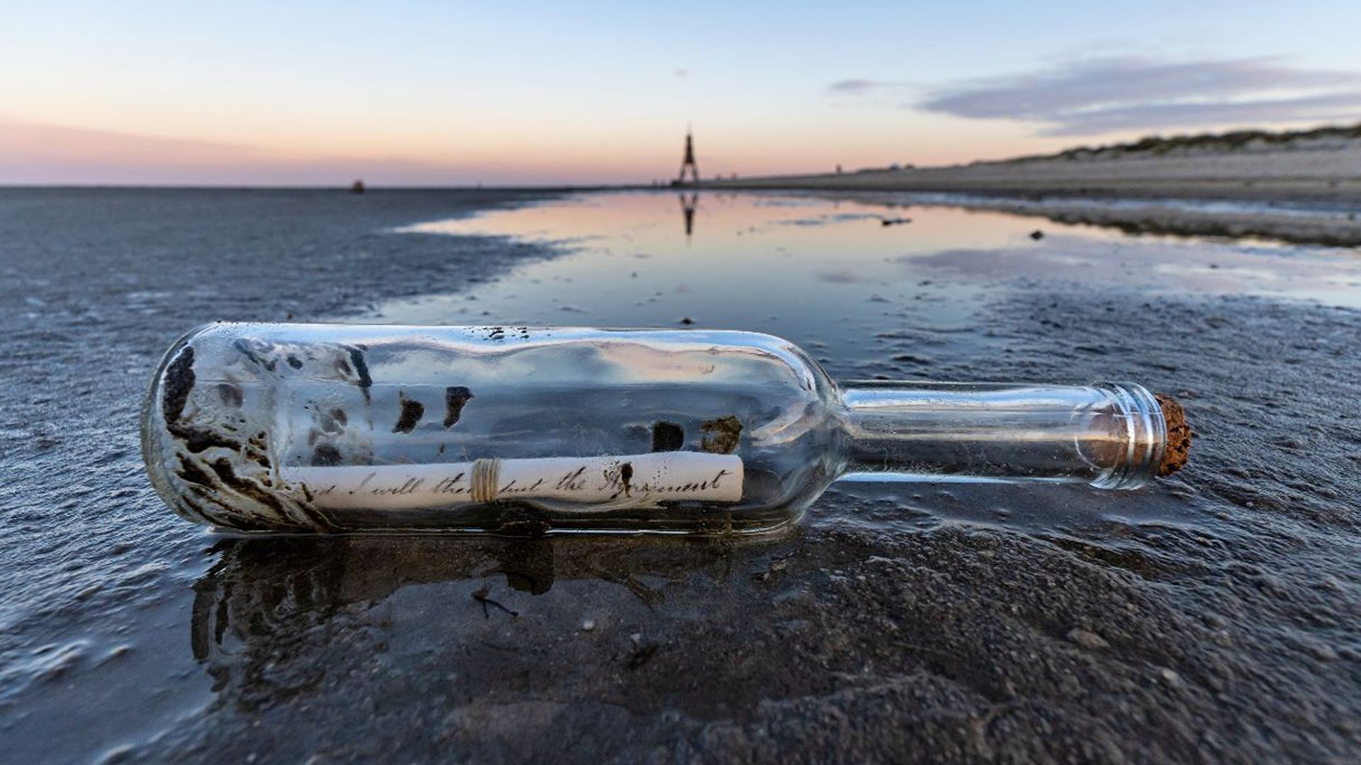 Bimbo di 4 anni riceve risposta al suo messaggio in bottiglia. Vuole fare il “bis”!