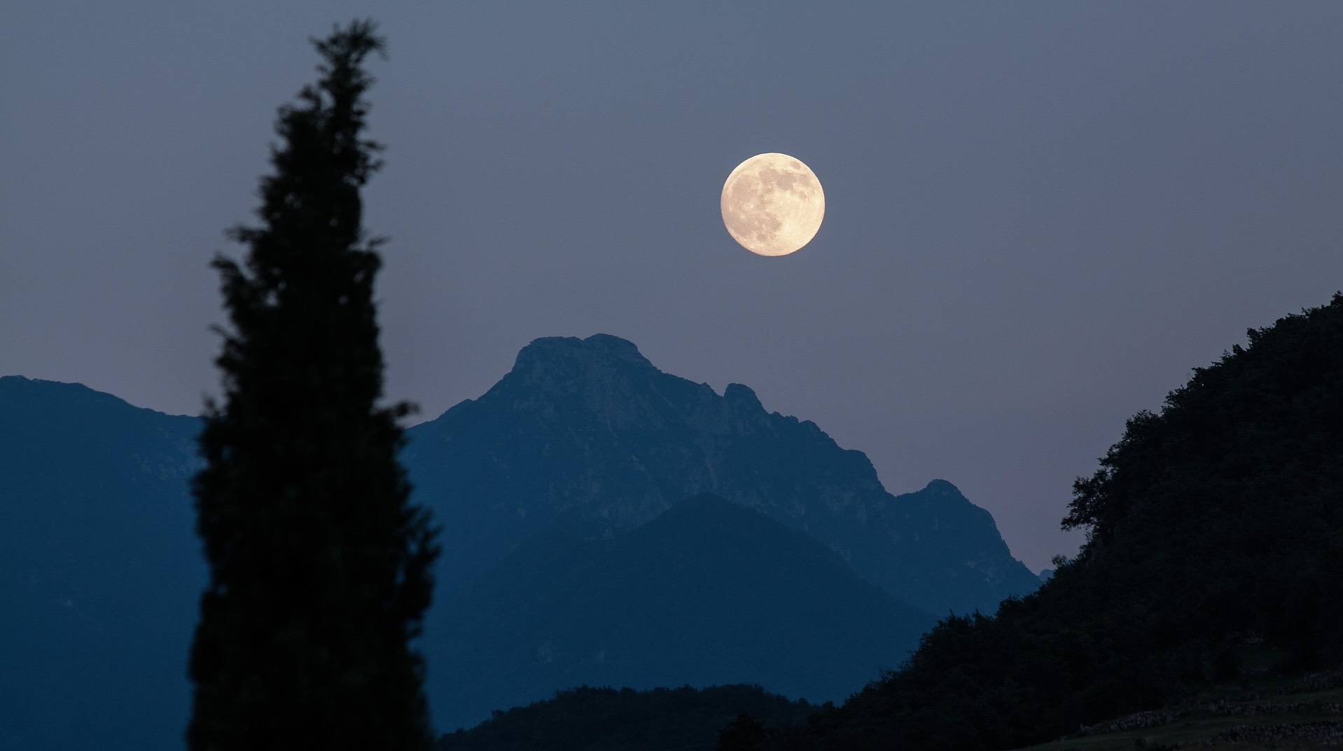 Parole al vento – Luci e ombre in montagna