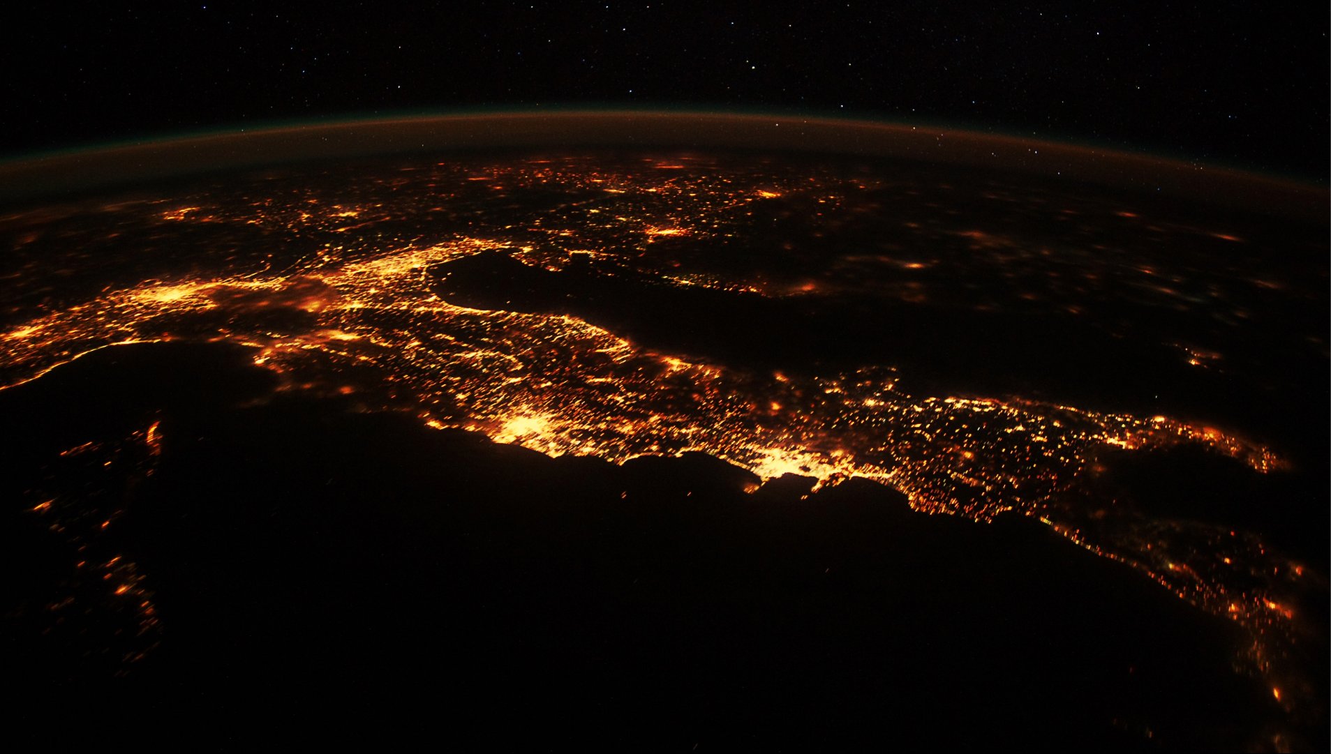 italia notte satellite