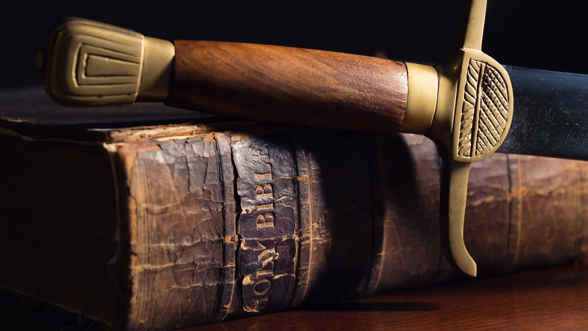 Se anche la Bibbia incoraggia alla guerra