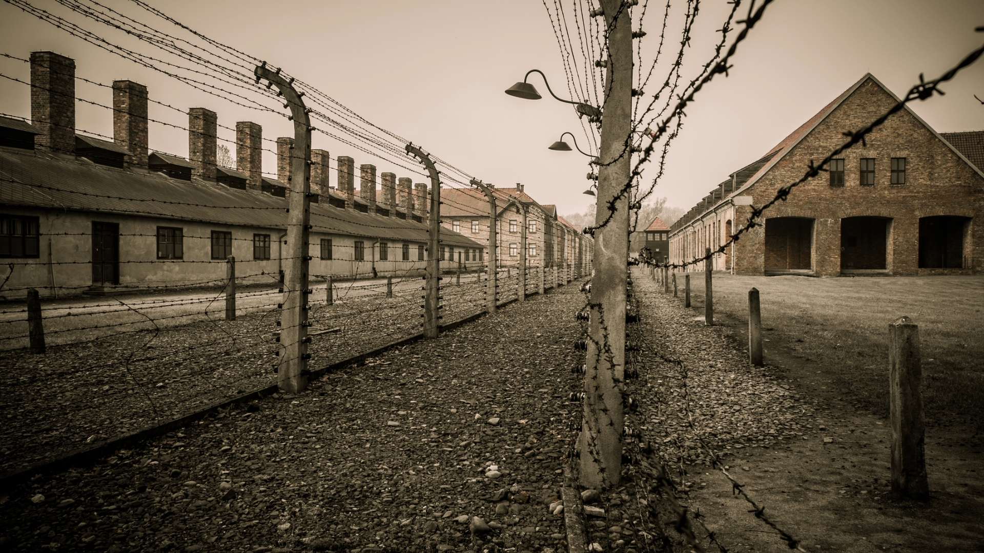 Storie di pietra, due dentro ad un foco